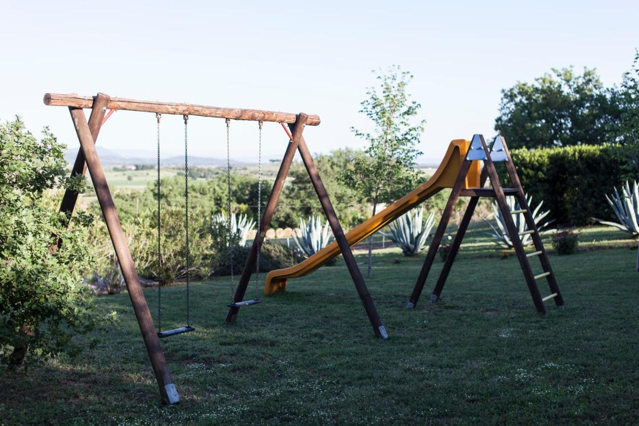 Agriturismo Bio Podere Doganelle Giuncarico Екстер'єр фото