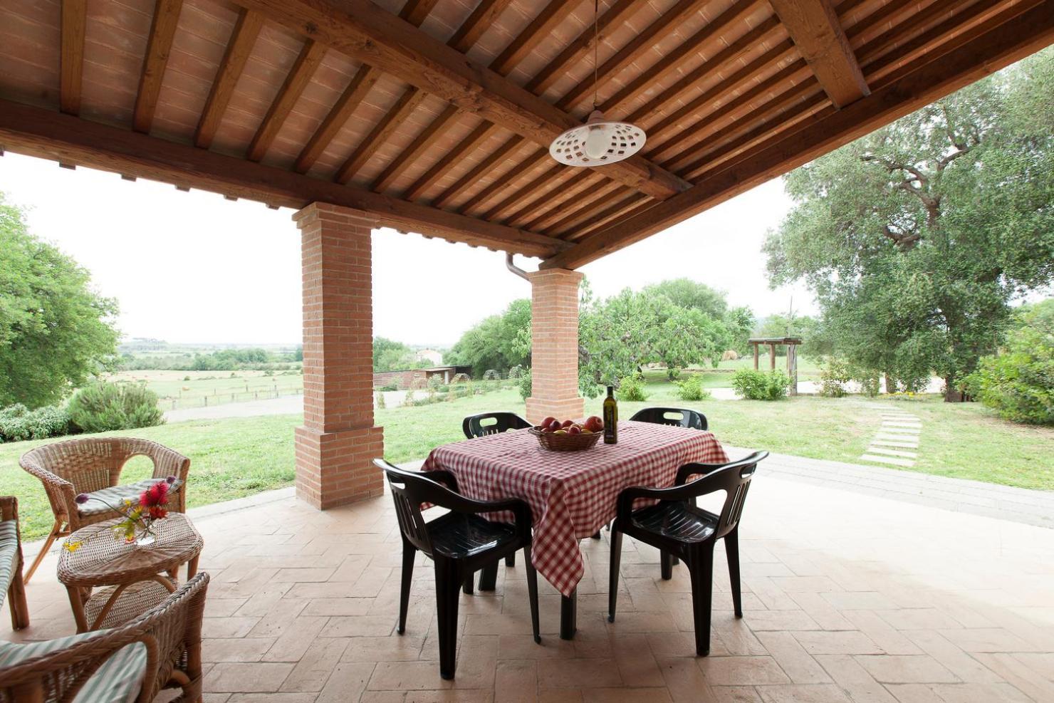 Agriturismo Bio Podere Doganelle Giuncarico Екстер'єр фото
